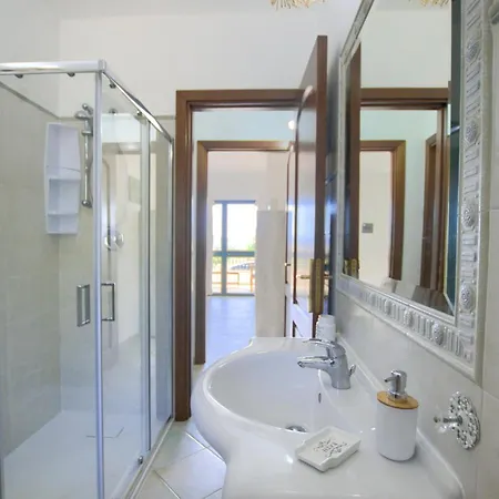 La Dolce Casa - 5 Minutes To The Sea